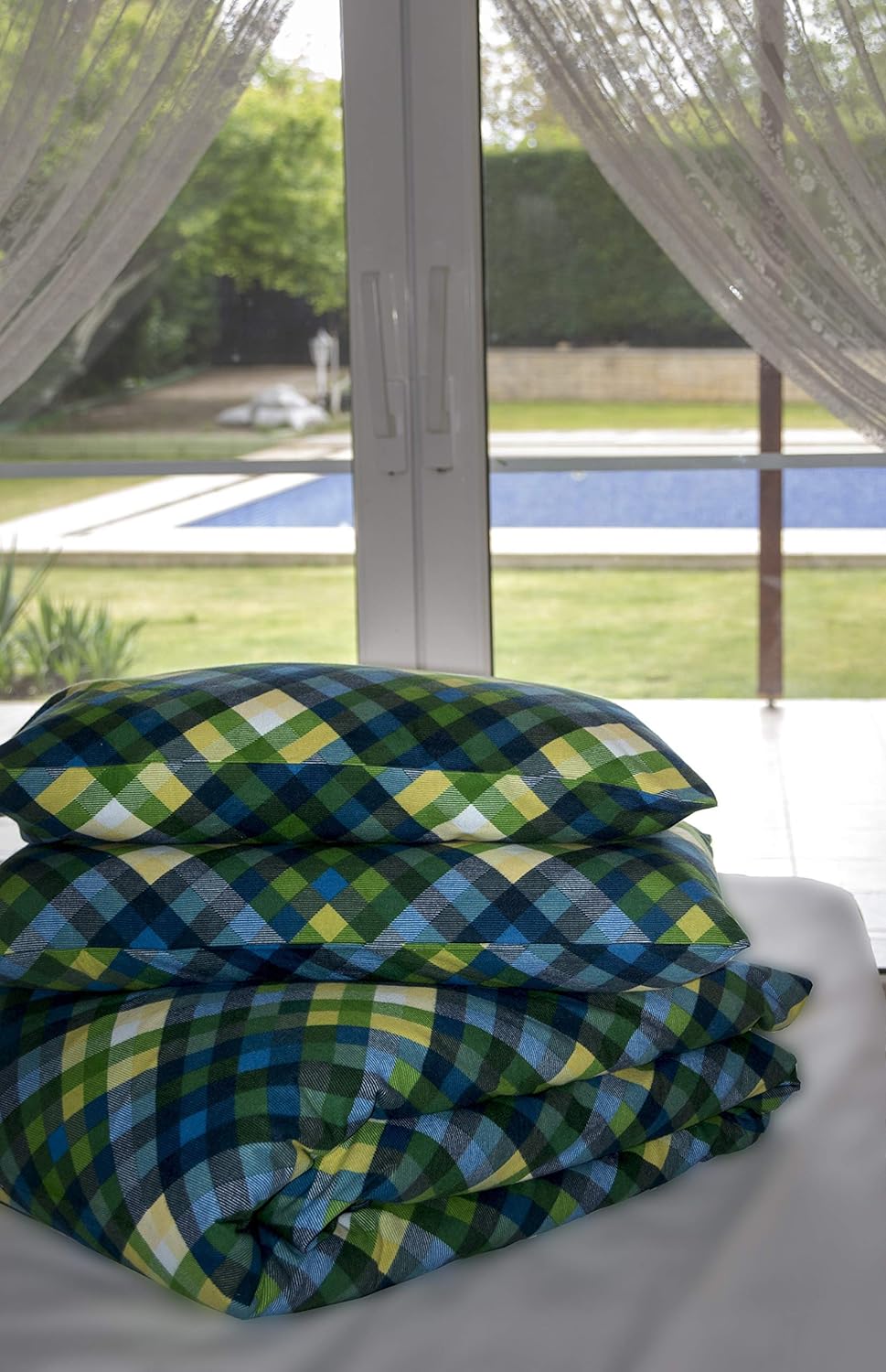 Friends at Home 180 Gram Cotton Heavyweight Flannel Duvet Cover Sets (Green, Black, Blue, Queen)